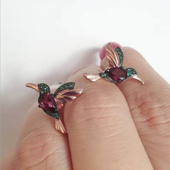 Rose Gold Humming Bird Threader Earrings - Picture 2 of 4